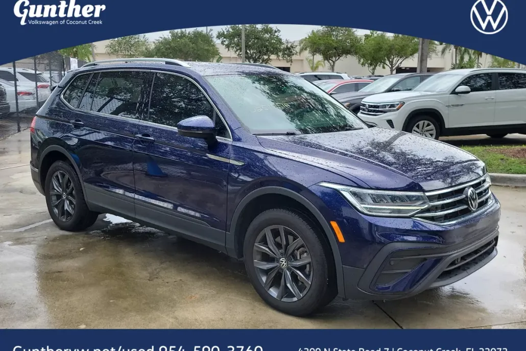 2023 Volkswagen Tiguan SE photo 1