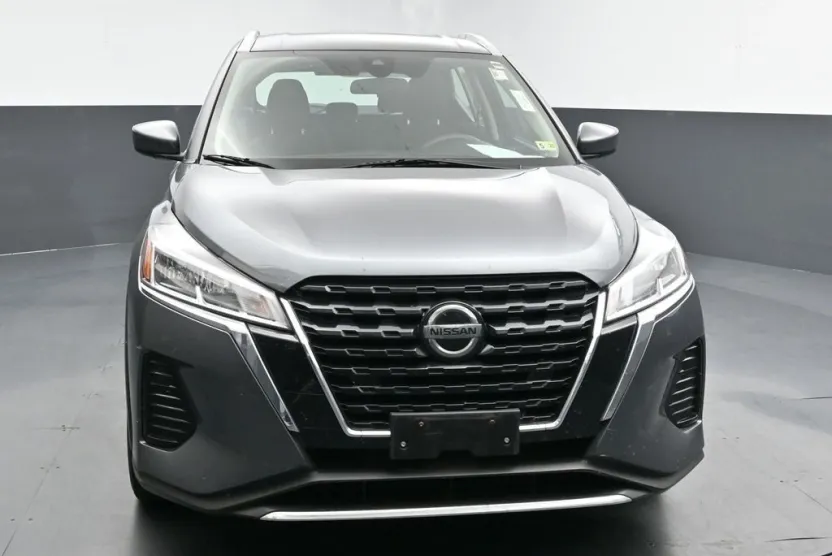 2021 Nissan Kicks SV photo 1