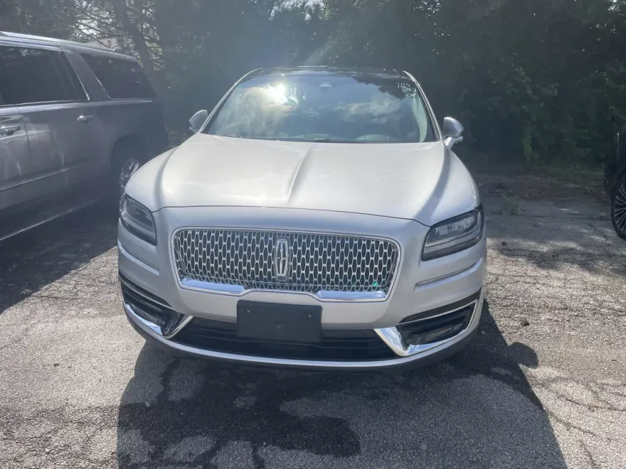 2019 Lincoln Nautilus Reserve photo 1