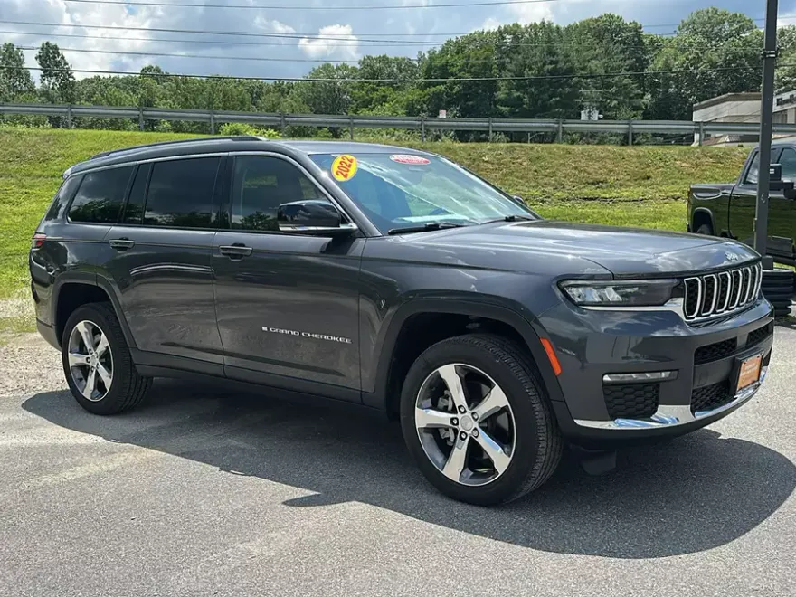 2022 Jeep Grand Cherokee Limited photo 1