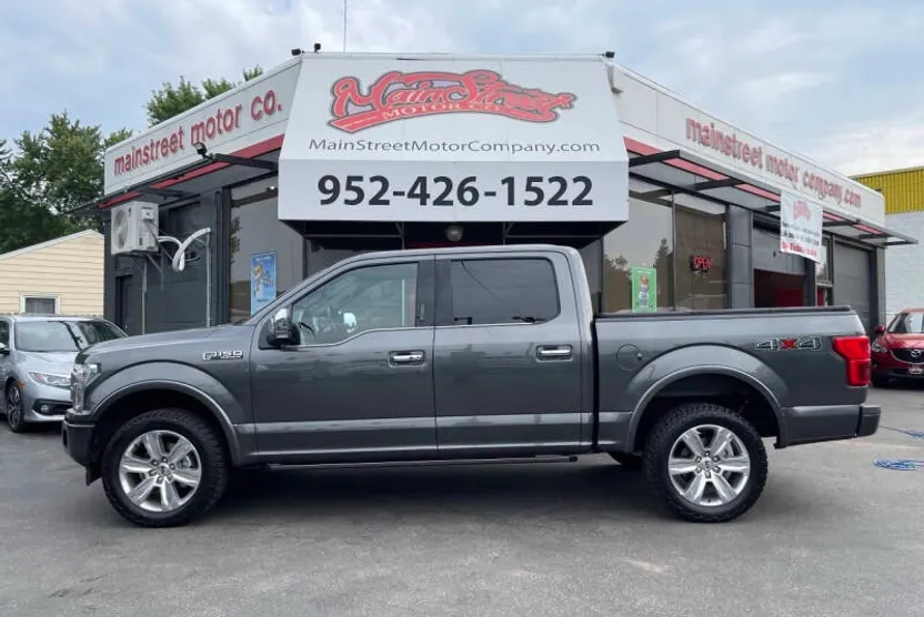 2019 Ford F-150 Platinum photo 1