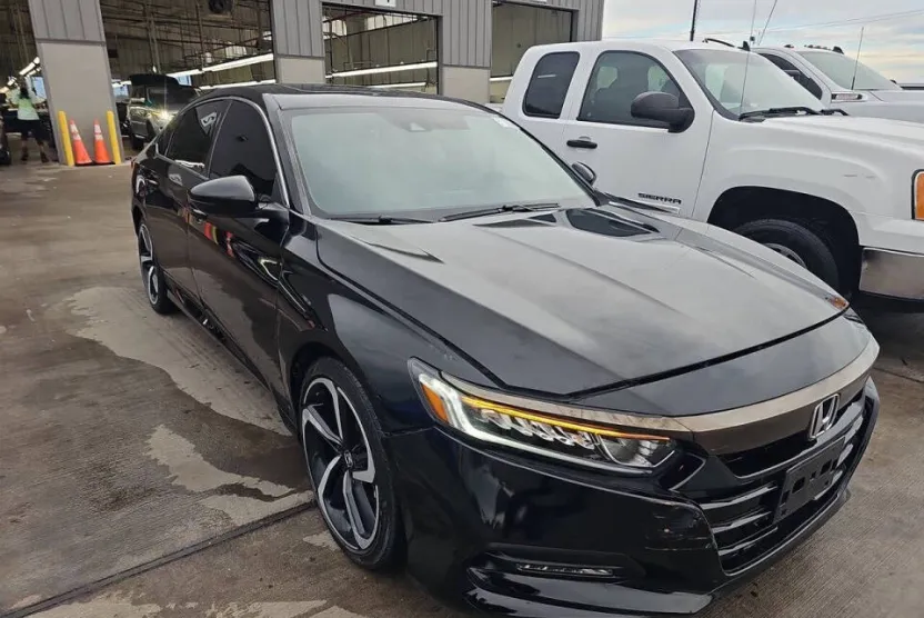 2020 Honda Accord Sport photo 1
