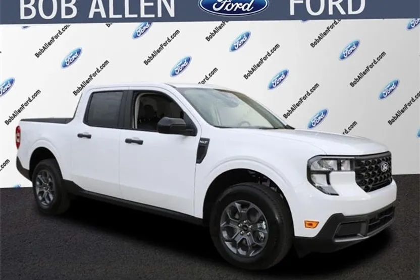 2025 Ford Maverick XLT photo 1