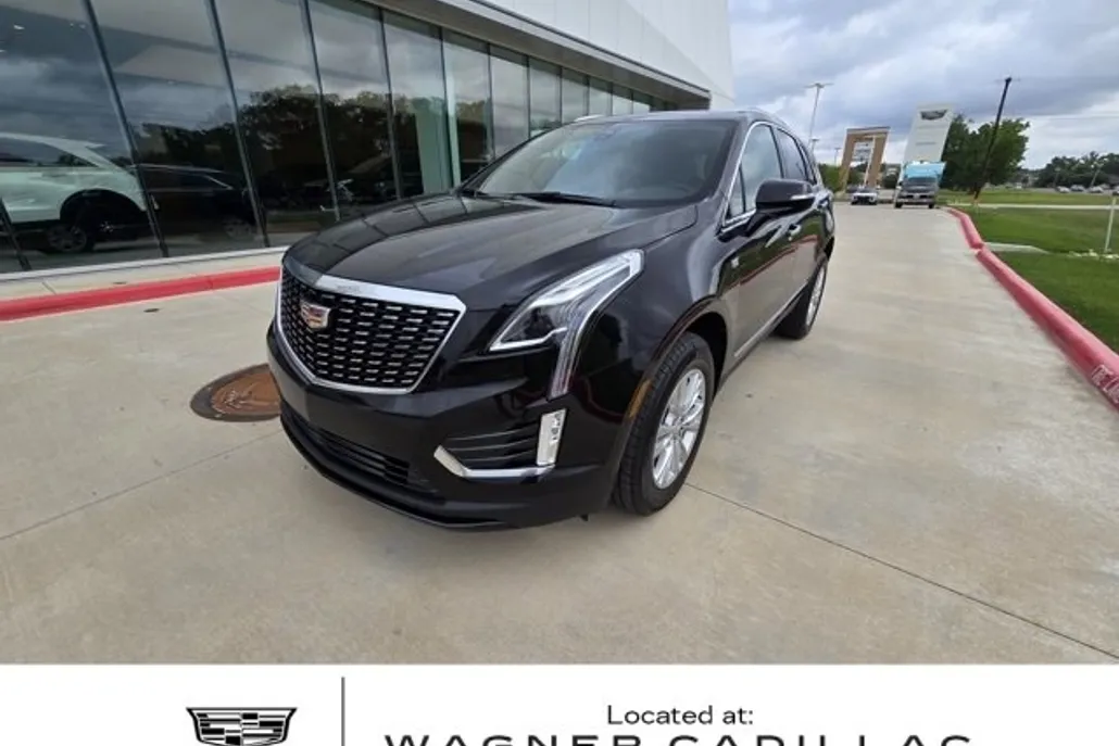 2025 Cadillac XT5 Luxury photo 1