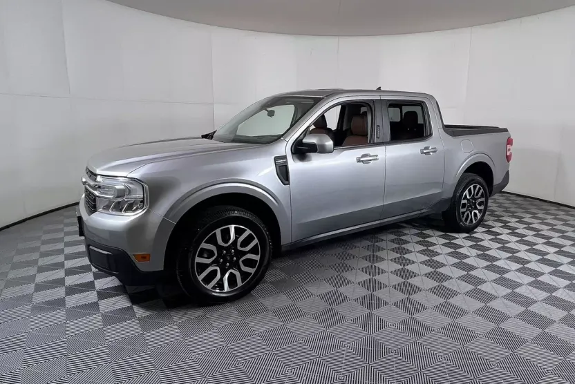 2023 Ford Maverick Lariat photo 1