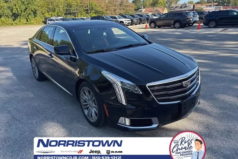 2019 Cadillac XTS Luxury photo 1