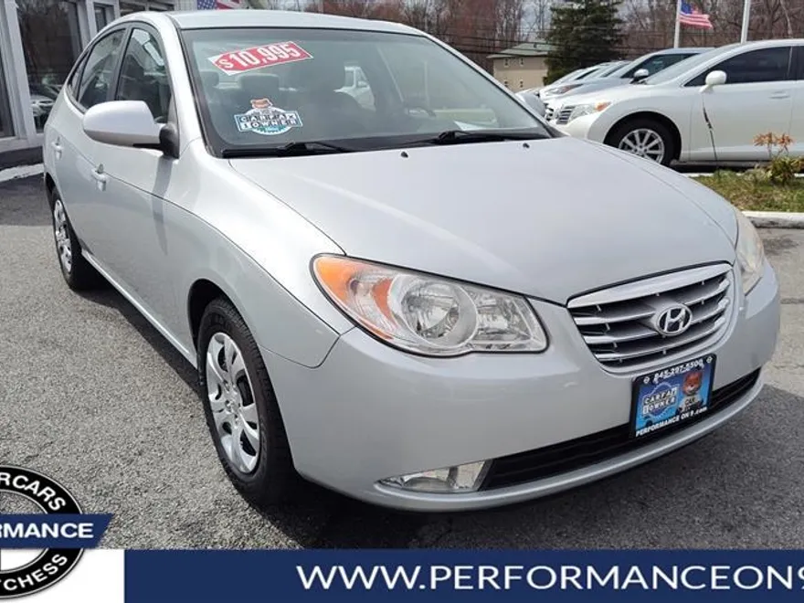 2010 Hyundai Elantra GLS photo 1