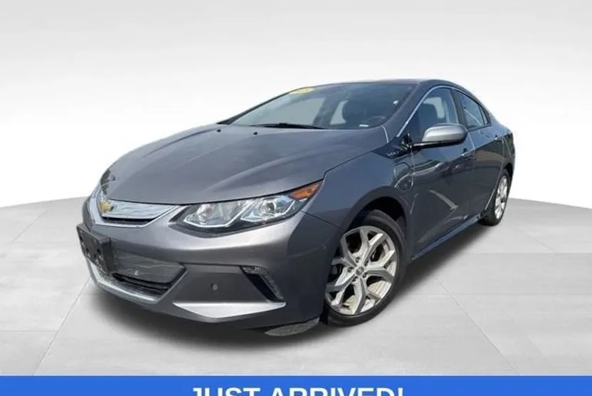2018 Chevrolet Volt Premier photo 1
