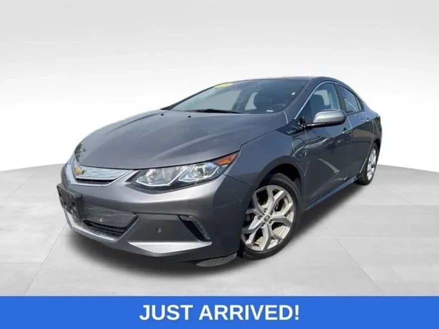 2018 Chevrolet Volt Premier photo 1