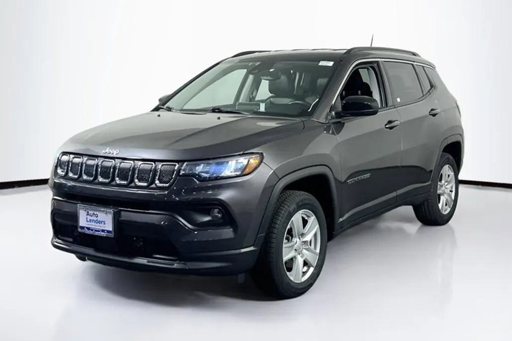 2022 Jeep Compass Latitude photo 1