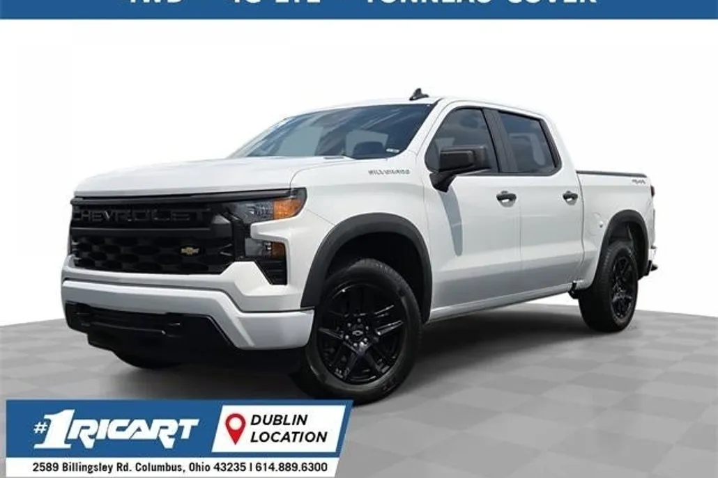 2024 Chevrolet Silverado 1500 Custom photo 1