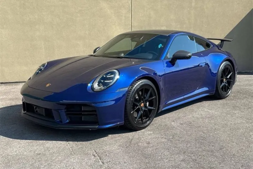 2025 Porsche 911 photo 1