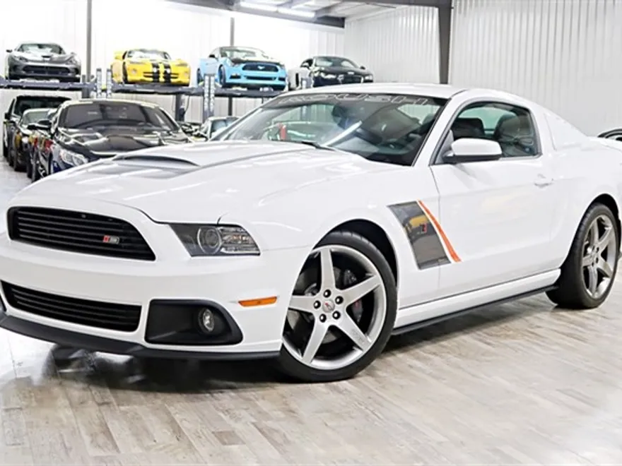 2014 Ford Mustang GT photo 1