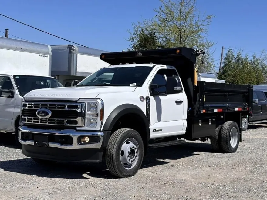 2025 Ford F-450 photo 1
