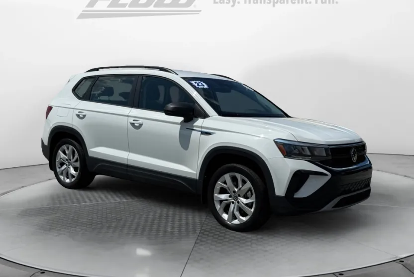 2023 Volkswagen Taos S photo 1