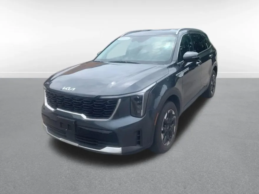 2024 Kia Sorento S photo 1