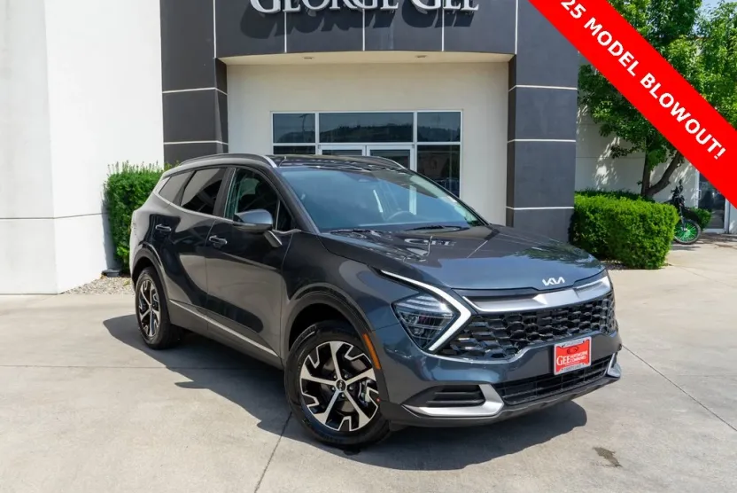 2025 Kia Sportage EX photo 1