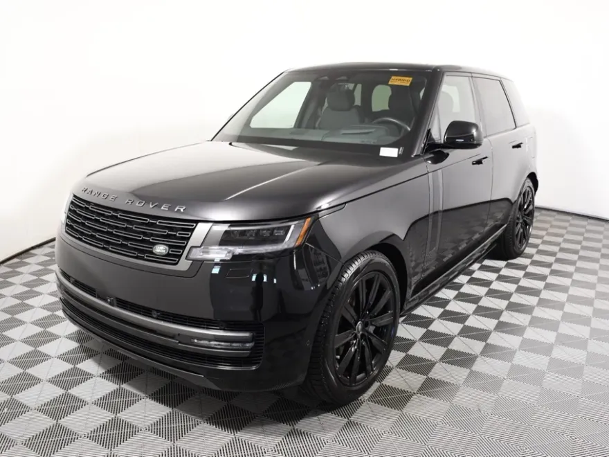 2025 Land Rover Range Rover SE photo 1
