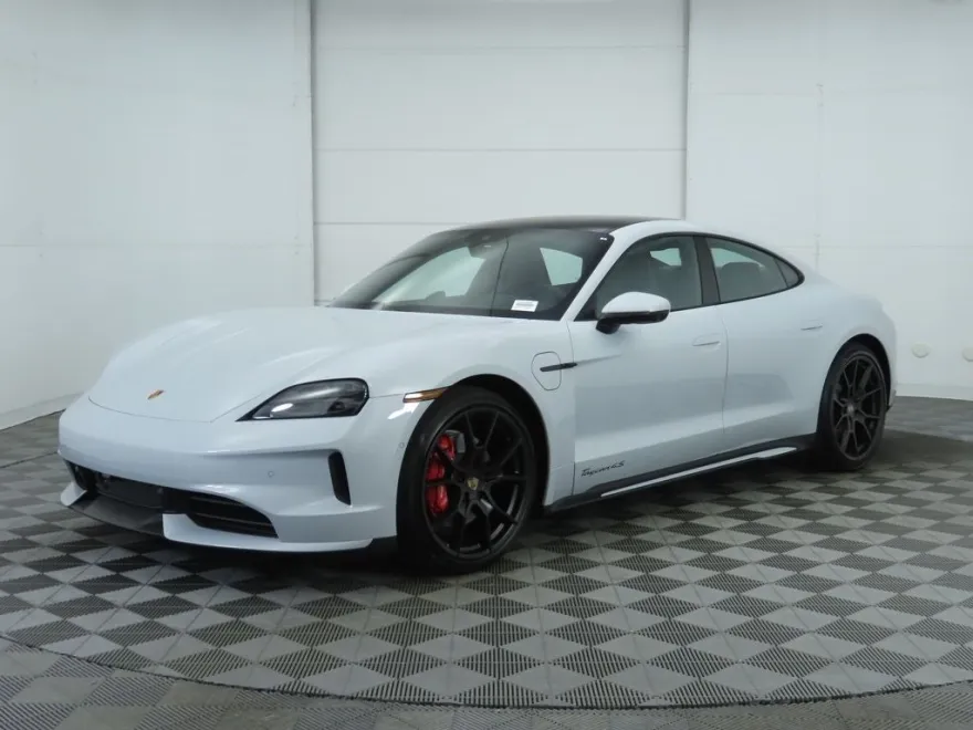 2025 Porsche Taycan 4S photo 1