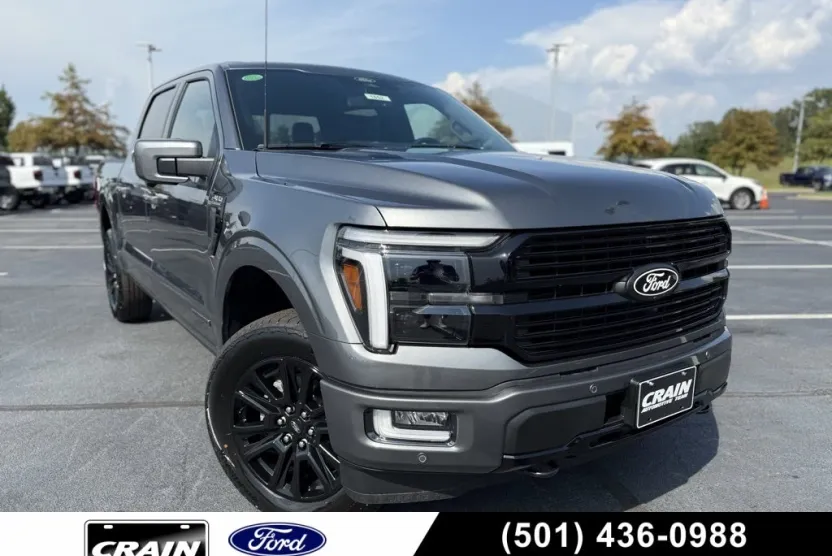 2025 Ford F-150 Platinum photo 1