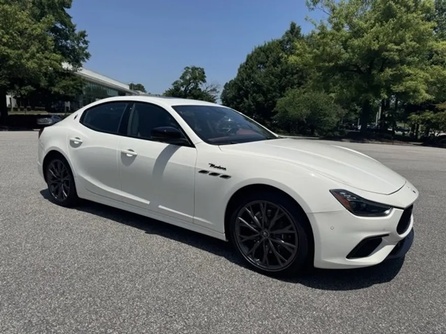 2022 Maserati Ghibli Modena Q4 photo 1