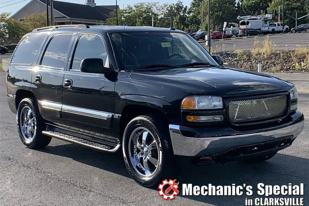 2003 Gmc Yukon SLE photo 1