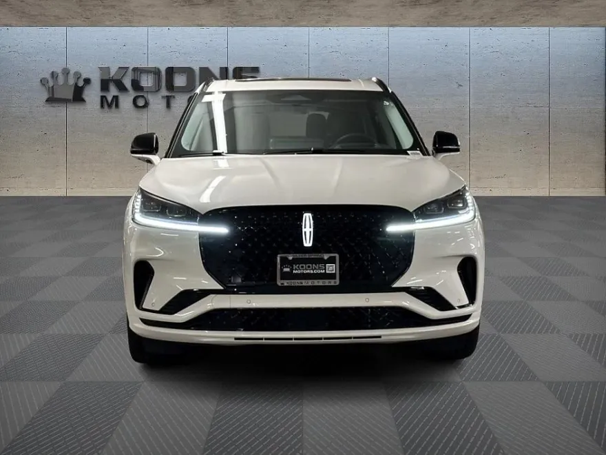2025 Lincoln Aviator Reserve photo 2