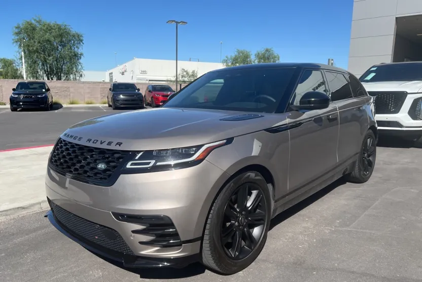 2022 Land Rover Range Rover Velar P250 R-Dynamic S photo 1
