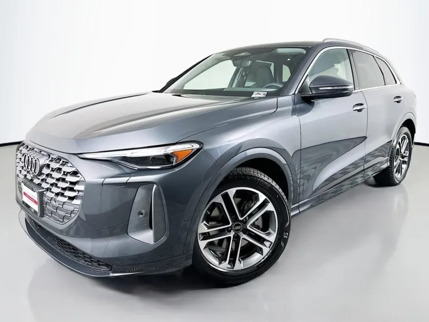 2025 Audi Q5 Premium Prestige photo 1