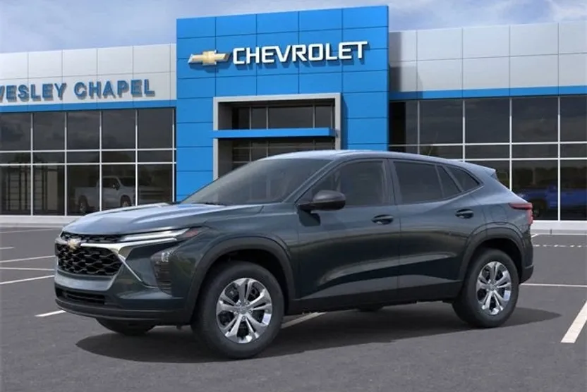 2026 Chevrolet Trax LS photo 1