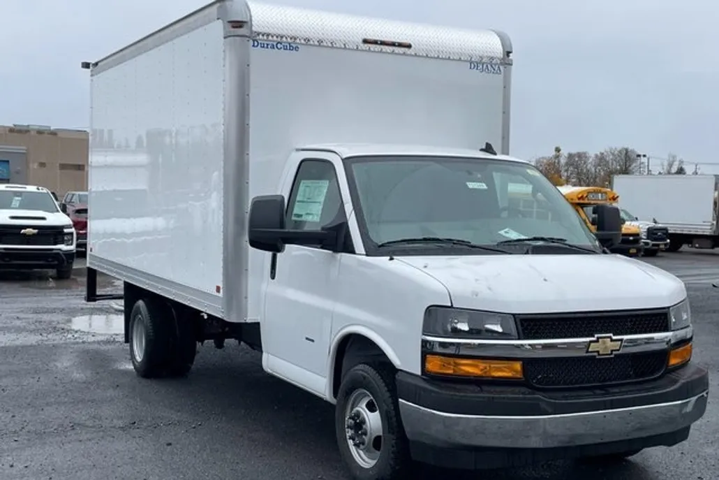 2023 Chevrolet Express 3500 Cutaway Work Van photo 1
