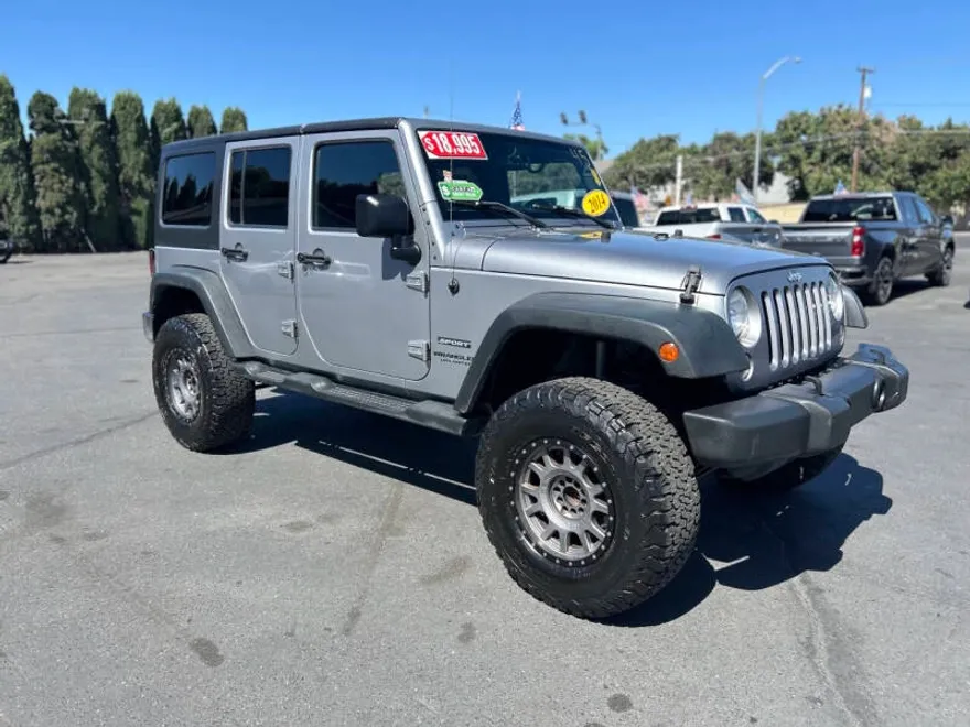 2014 Jeep Wrangler Unlimited Sport photo 1