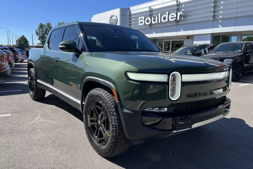 2022 Rivian R1T Adventure photo 1