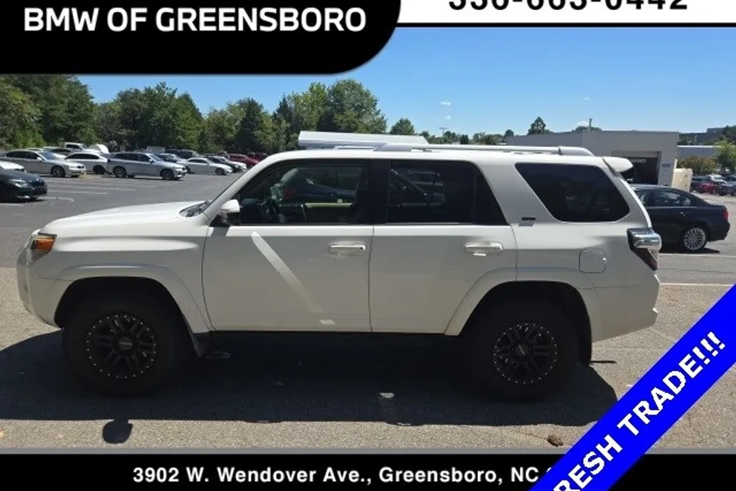 2016 Toyota 4Runner SR5 4WD photo 1