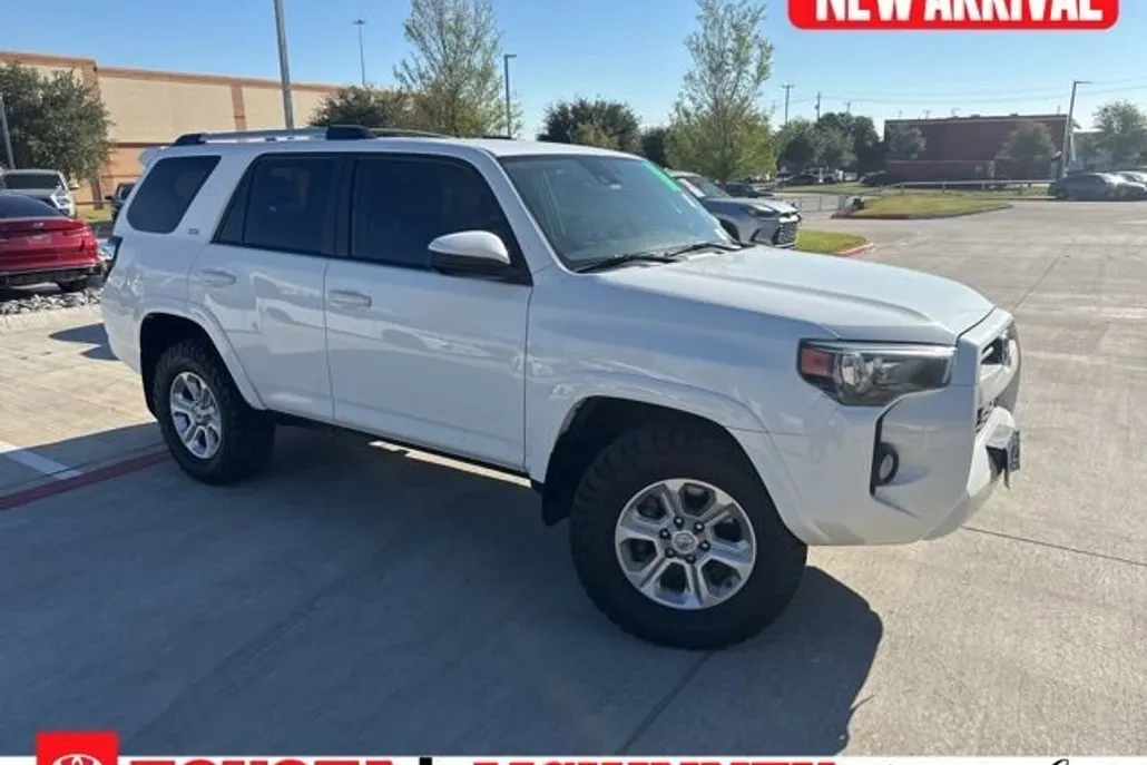 2020 Toyota 4Runner Base photo 1