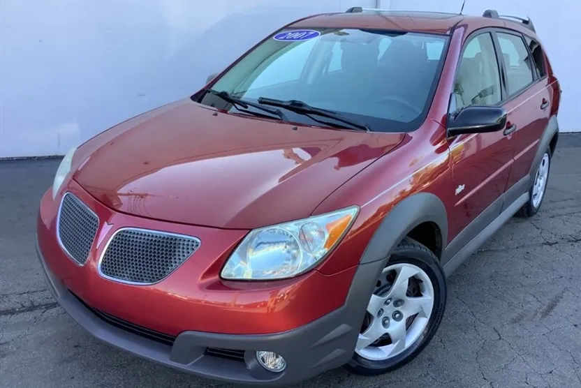 2007 Pontiac Vibe Base photo 1
