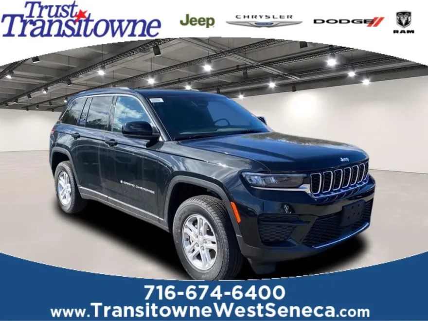 2025 Jeep Grand Cherokee Laredo photo 1