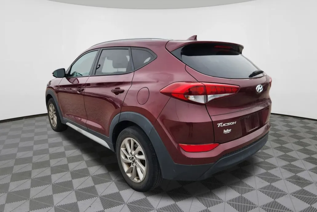 2017 Hyundai Tucson SE Plus photo 1