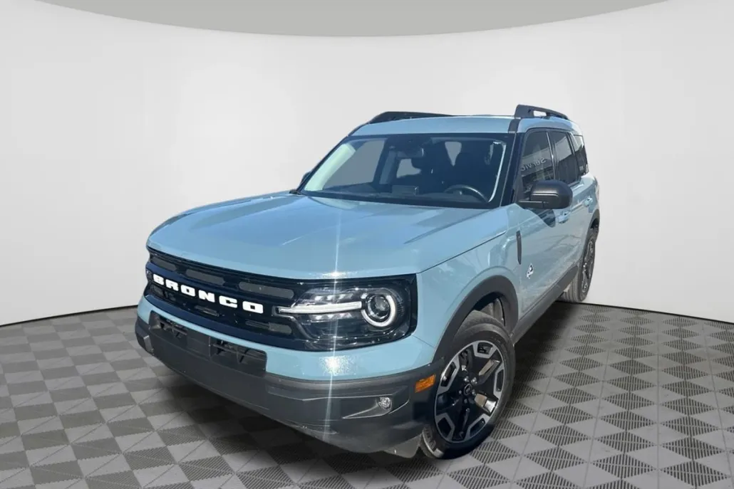 2023 Ford Bronco Sport Outer Banks photo 1