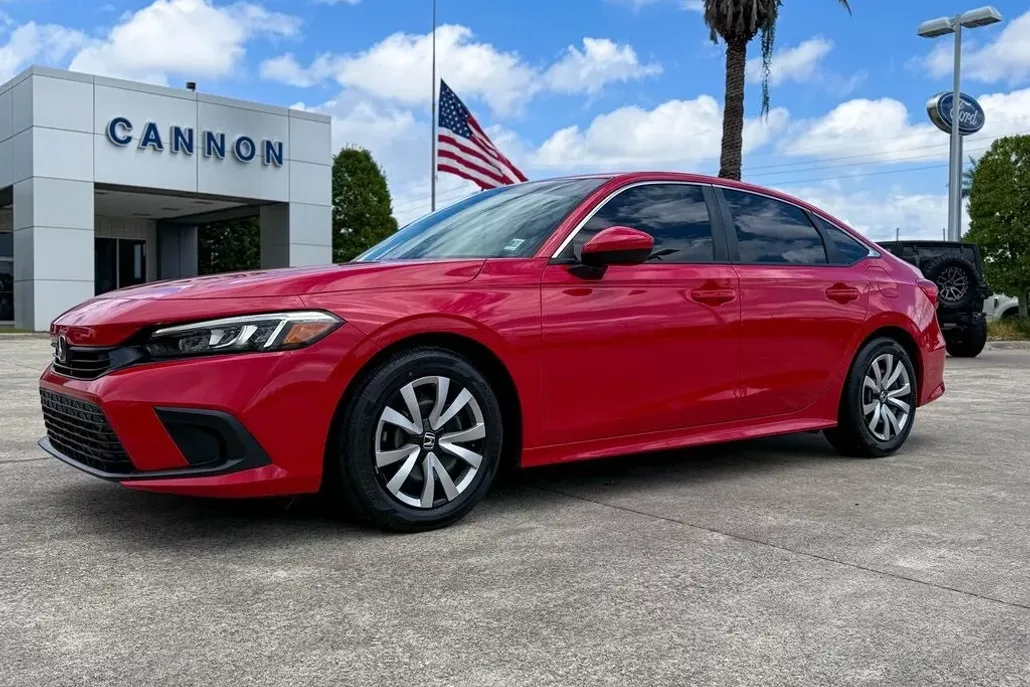 2022 Honda Civic LX photo 1
