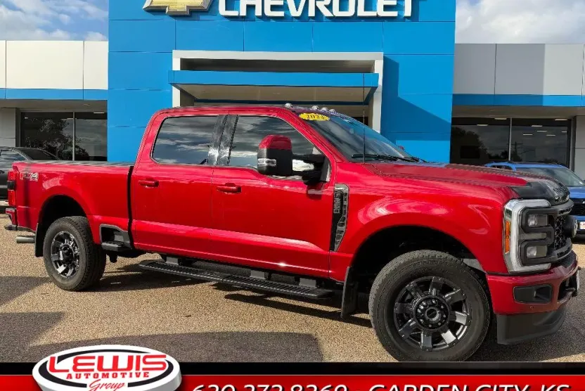 2023 Ford F-250 Lariat photo 1