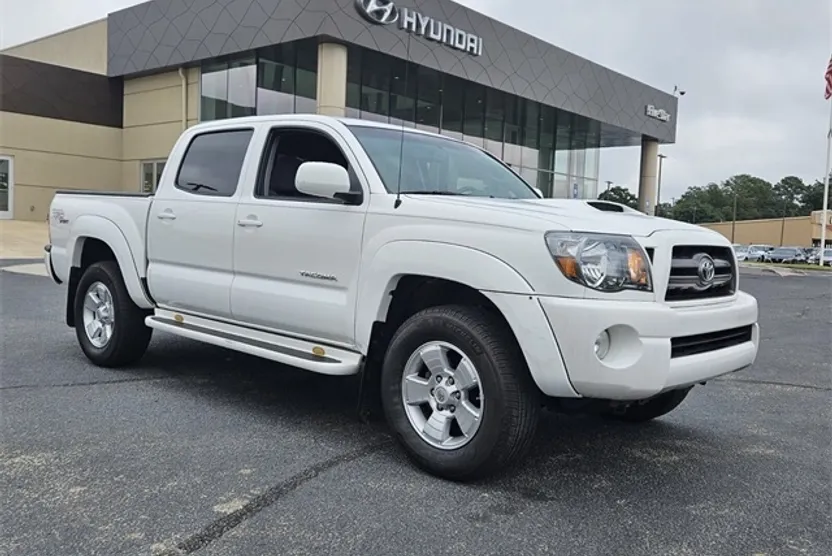 2009 Toyota Tacoma PreRunner photo 1