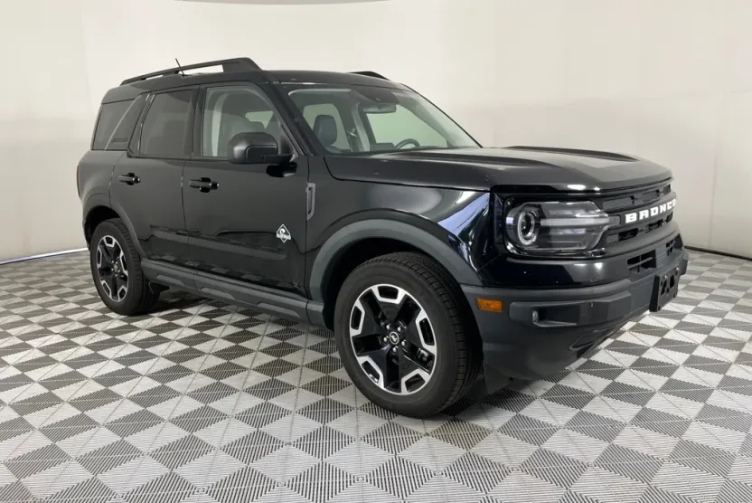2021 Ford Bronco Sport Outer Banks photo 1
