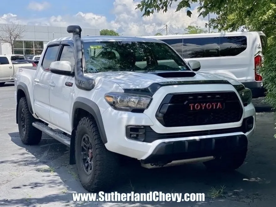 2019 Toyota Tacoma 4x4 SR photo 1