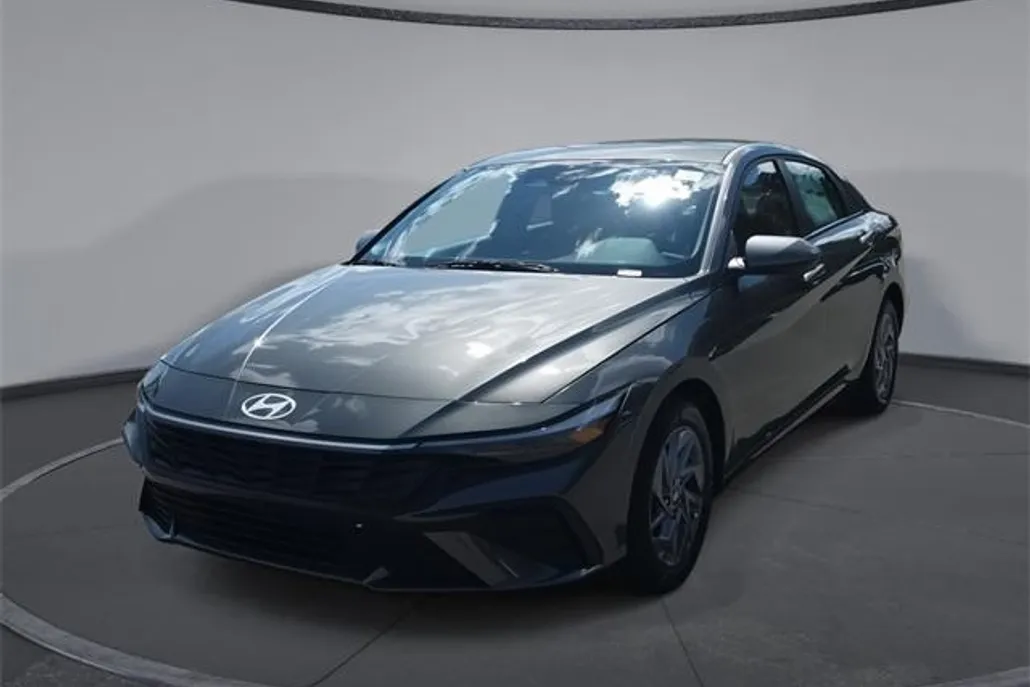 2025 Hyundai Elantra Hybrid Blue photo 1