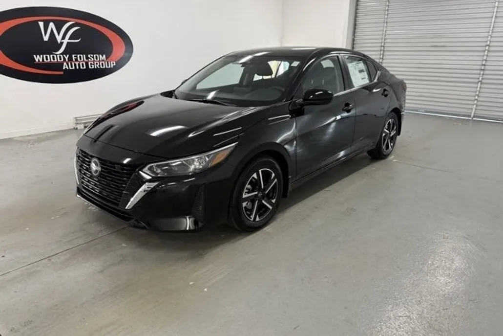 2025 Nissan Sentra SV photo 1