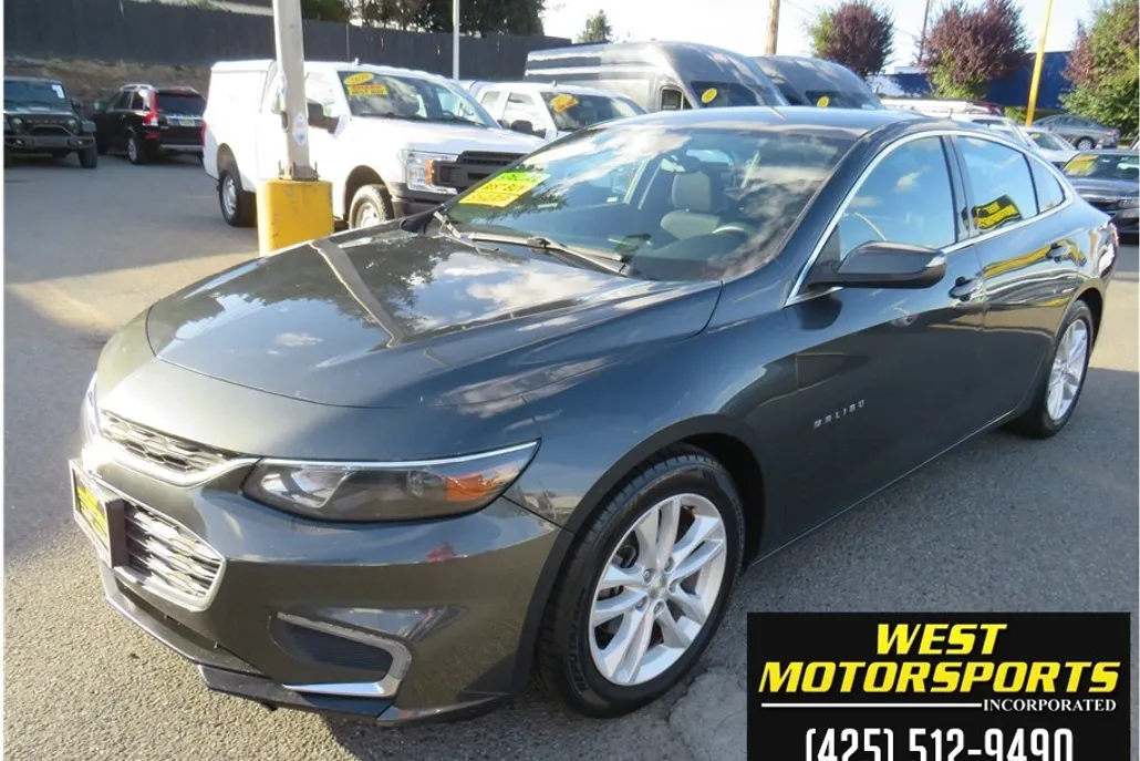 2017 Chevrolet Malibu 1LT photo 1