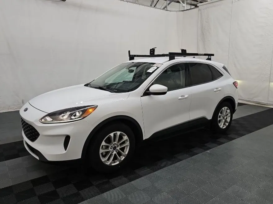 2020 Ford Escape SE photo 1