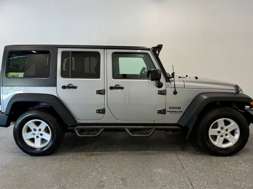 2017 Jeep Wrangler Unlimited Sport photo 1