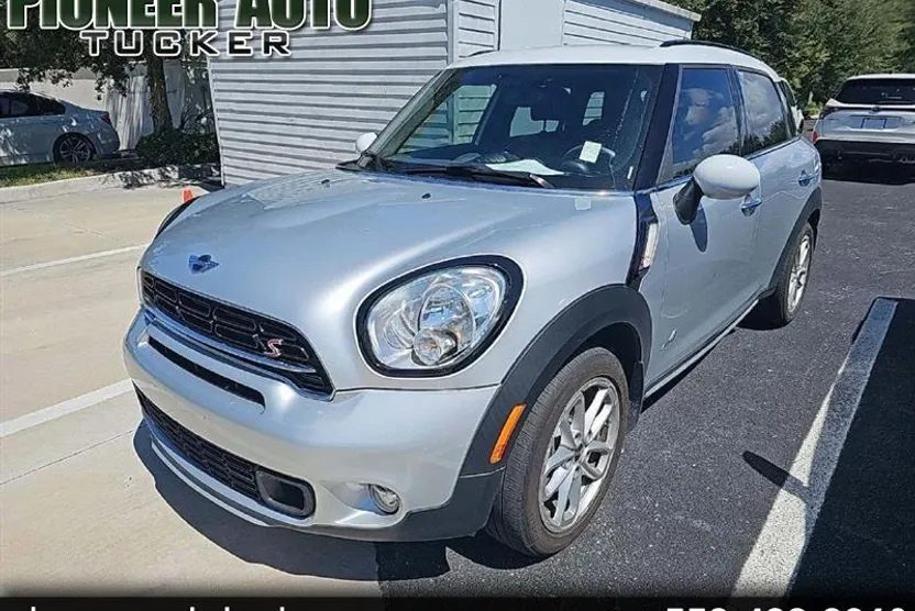 2016 Mini Countryman S ALL4 photo 1